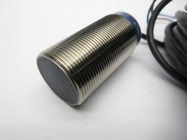 TELEMECANIQUE XS630B1MAL10 24/240V NSNP