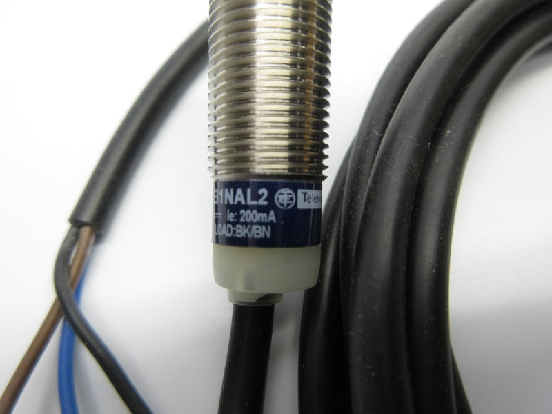 TELEMECANIQUE XS512B1NAL2 12-24V NSNP