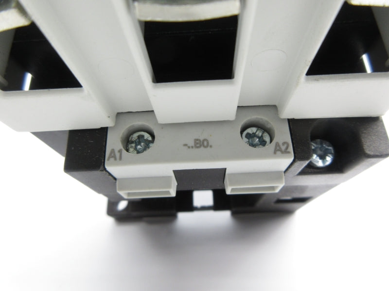 SIEMENS 3RT1045-1AB04 24V NSNP