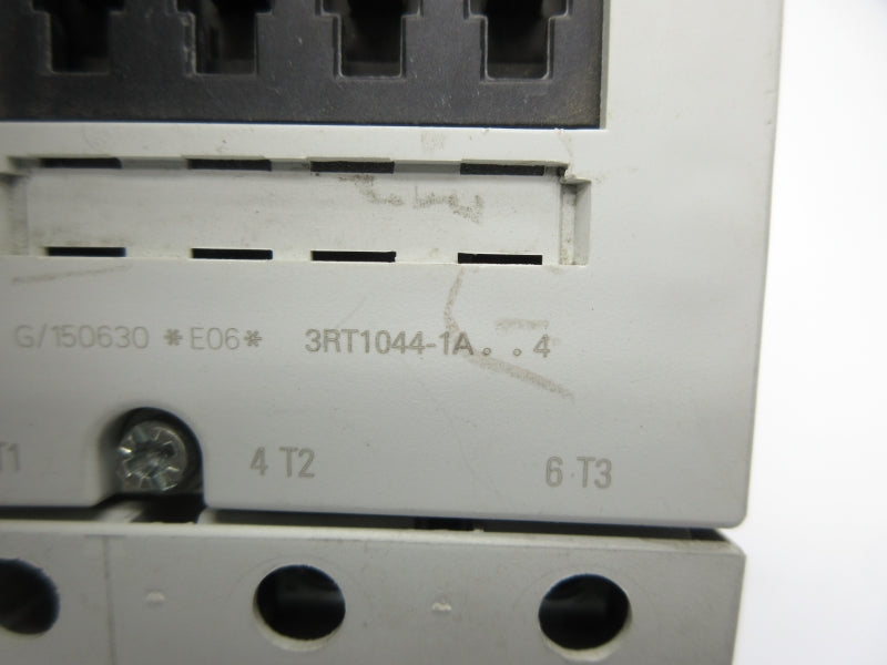 SIEMENS 3RT1044-1AN24 220V UNMP