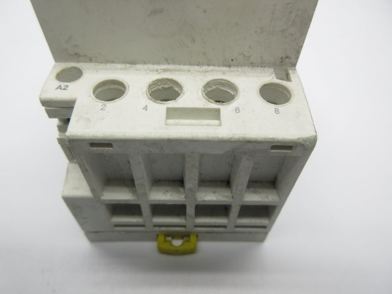 SCHNEIDER ELECTRIC A9C20864 220/240V 63A UNMP