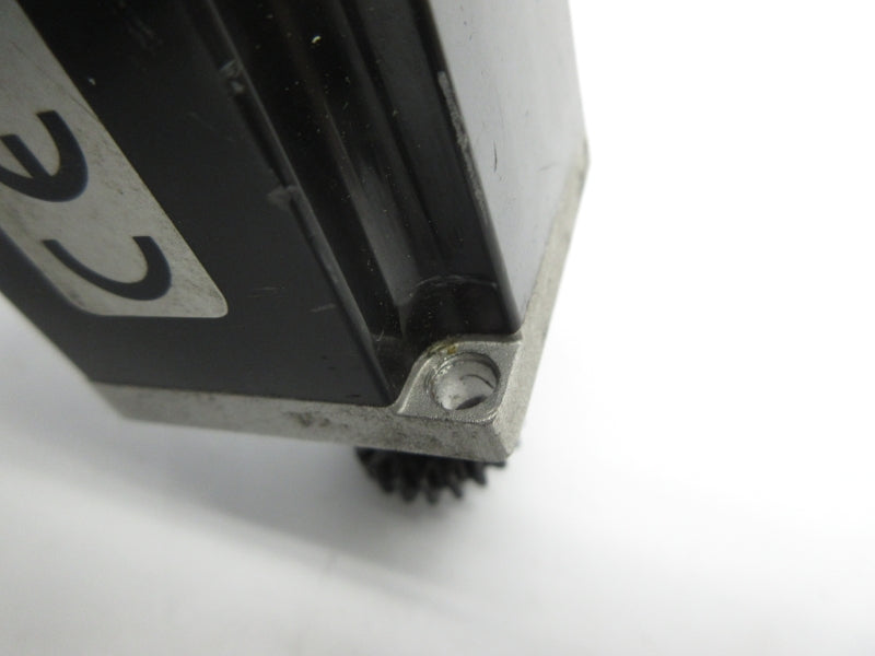 OMRON R88M-1M10030T-S2 200VAC 0.84A (AS PICTURED) UNMP