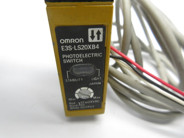 OMRON E3S-LS20XB4 12-24VDC UNMP