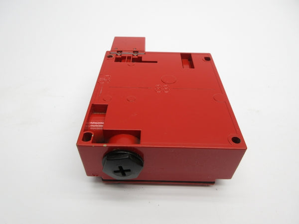 TELEMECANIQUE XCS-E7311 24V UNMP