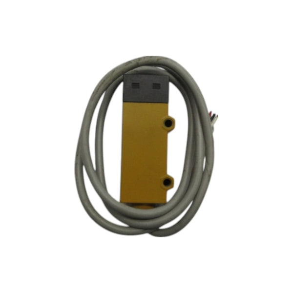 OMRON E3S-R2B4 12-24VDC UNMP