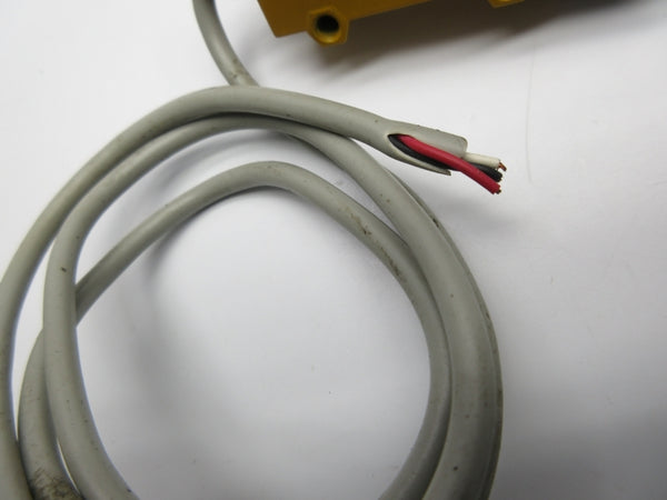 OMRON E3S-R2B4 12-24VDC UNMP