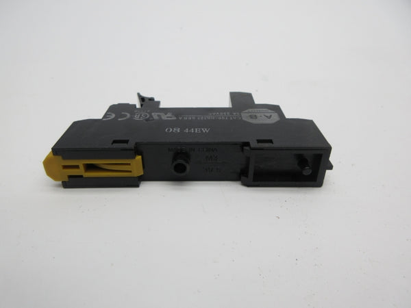 ALLEN BRADLEY 700-HN122 SER. B 250VAC 5A NSNP