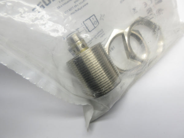 BALLUFF BES516-327-G-E5-Y-S4 BES00RW 10-30VDC NSMP