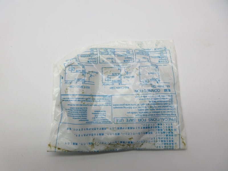 OMRON E2S-W21B 12-24VDC 1M NSMP