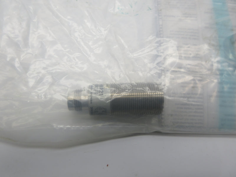 OMRON E3FB-RP21 10-30VDC NSMP