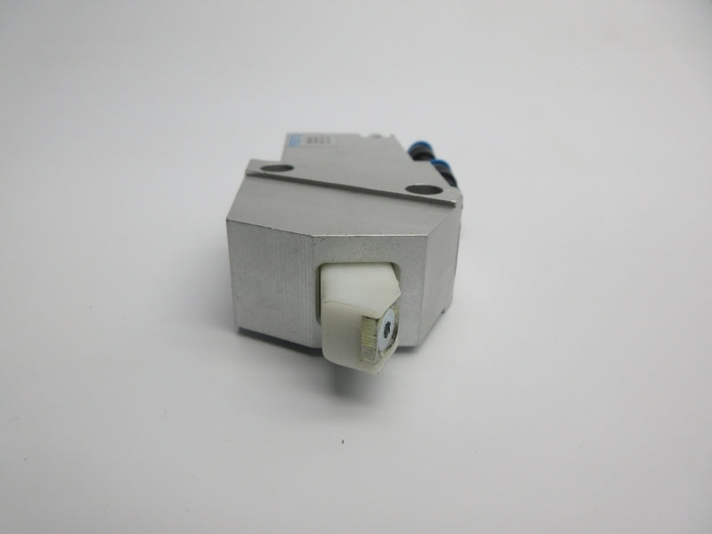 FESTO ADVC-20-10-A-P-A-Z-SA 556945 NSNP