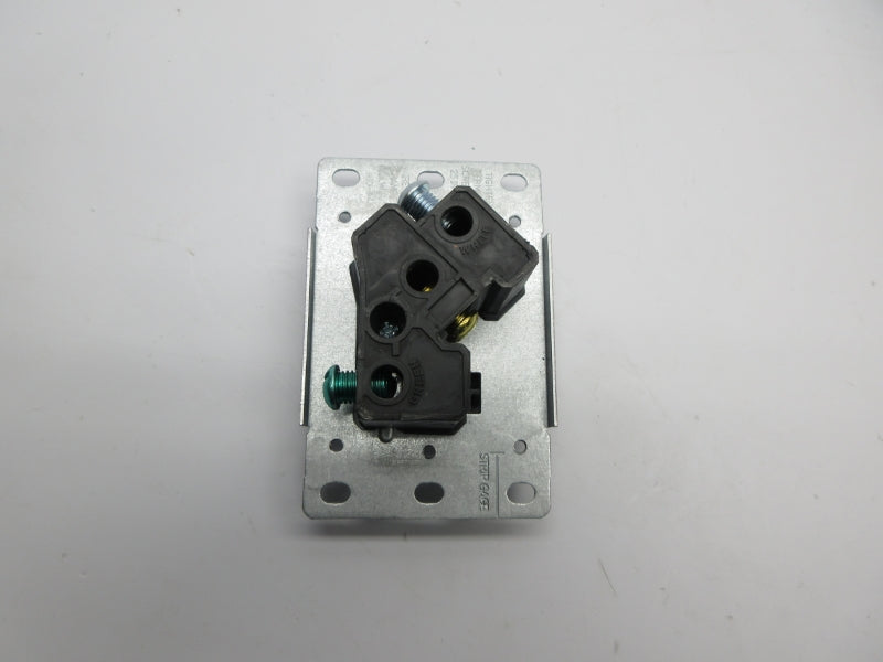 LEVITON 2J40K0 125V 30A NSNP