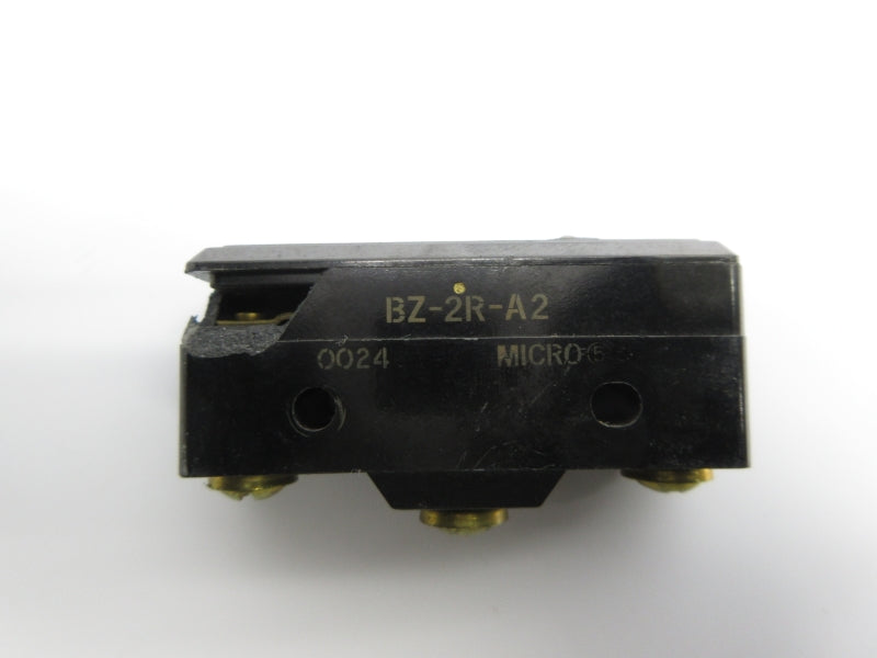 MICRO SWITCH BZ-2R-A2 600VAC 2A (AS PICTURED) NSNP