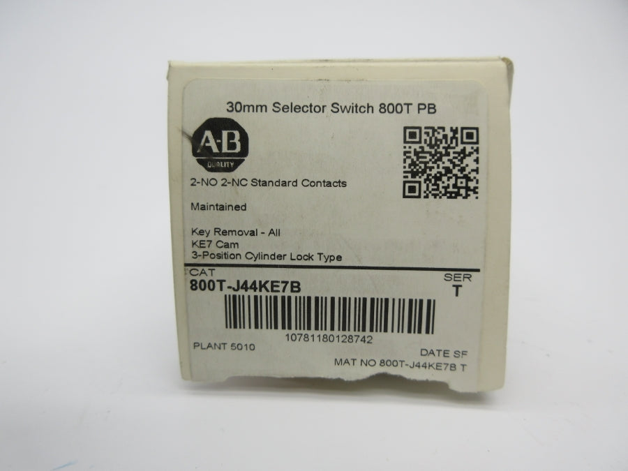 ALLEN BRADLEY 800T-J44KE7B SER. T (NO KEY) (WH) NSMP