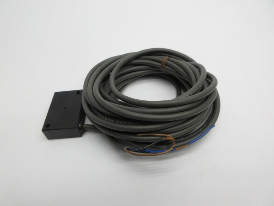 OMRON TL-T2E1 12-24VDC 5M NSMP