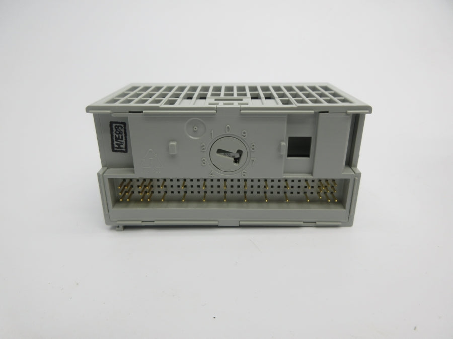 ALLEN BRADLEY 1794-OV16P SER. A 10-31.2VDC REV. A01 NSMP