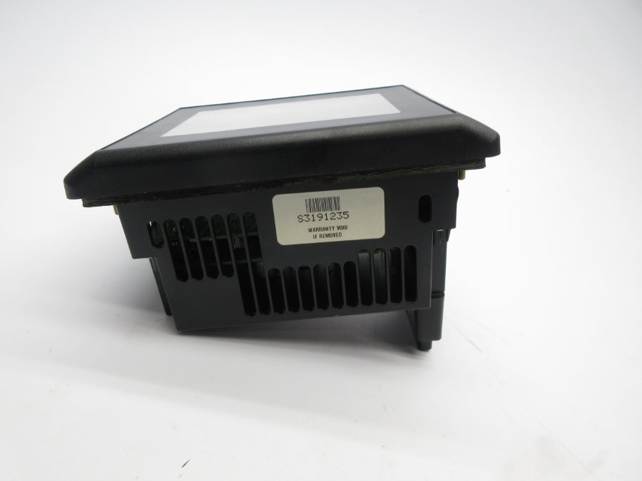 ALLEN BRADLEY 2711-T6C1L1 SER. B F/W 4.43 24VDC NSNP