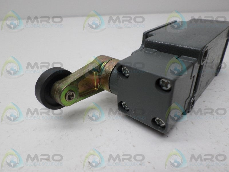ABB LS43M41B02 1SBV011641R1202 LIMIT SWITCH NSNP