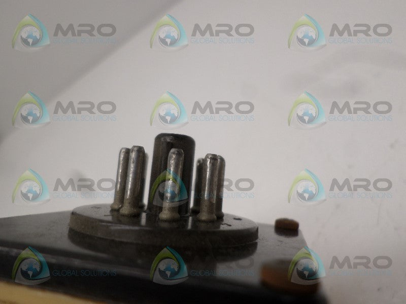 AGASTAT SSC12ABA TIMING RELAY .5-15 SEC. 120VAC  UNMP