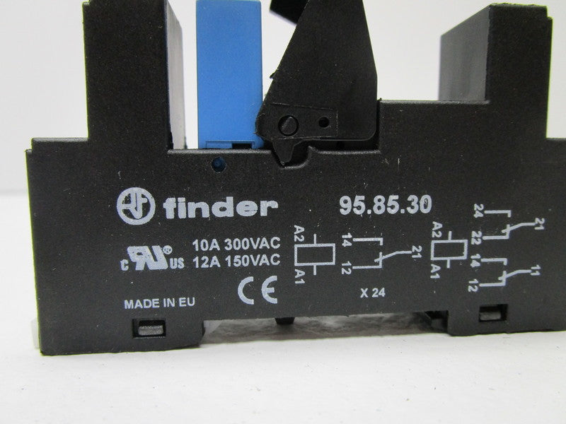 FINDER 95.85.30 RELAY SOCKET (AS PICTURED)  NSNP