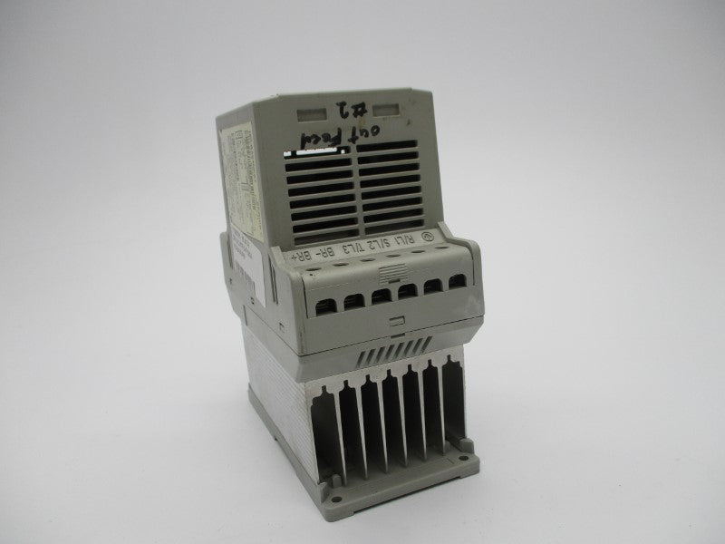 ALLEN BRADLEY 160-BA04NPS1 SER. C F/W 7.05 380-460V 4.6A UNMP