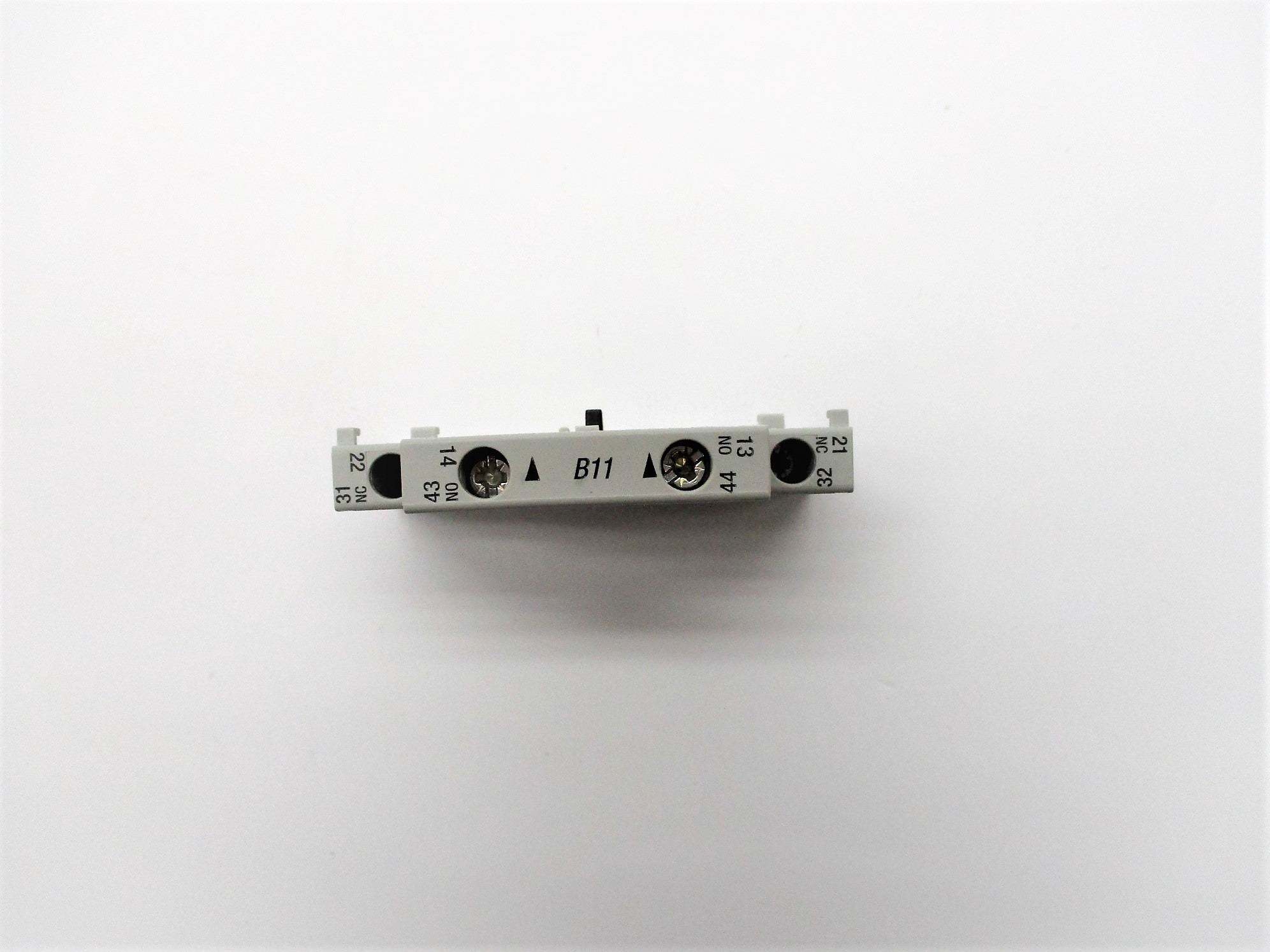 ALLEN BRADLEY 100-SB11 SER. B 600VAC 10A (BR/WH) NSMP