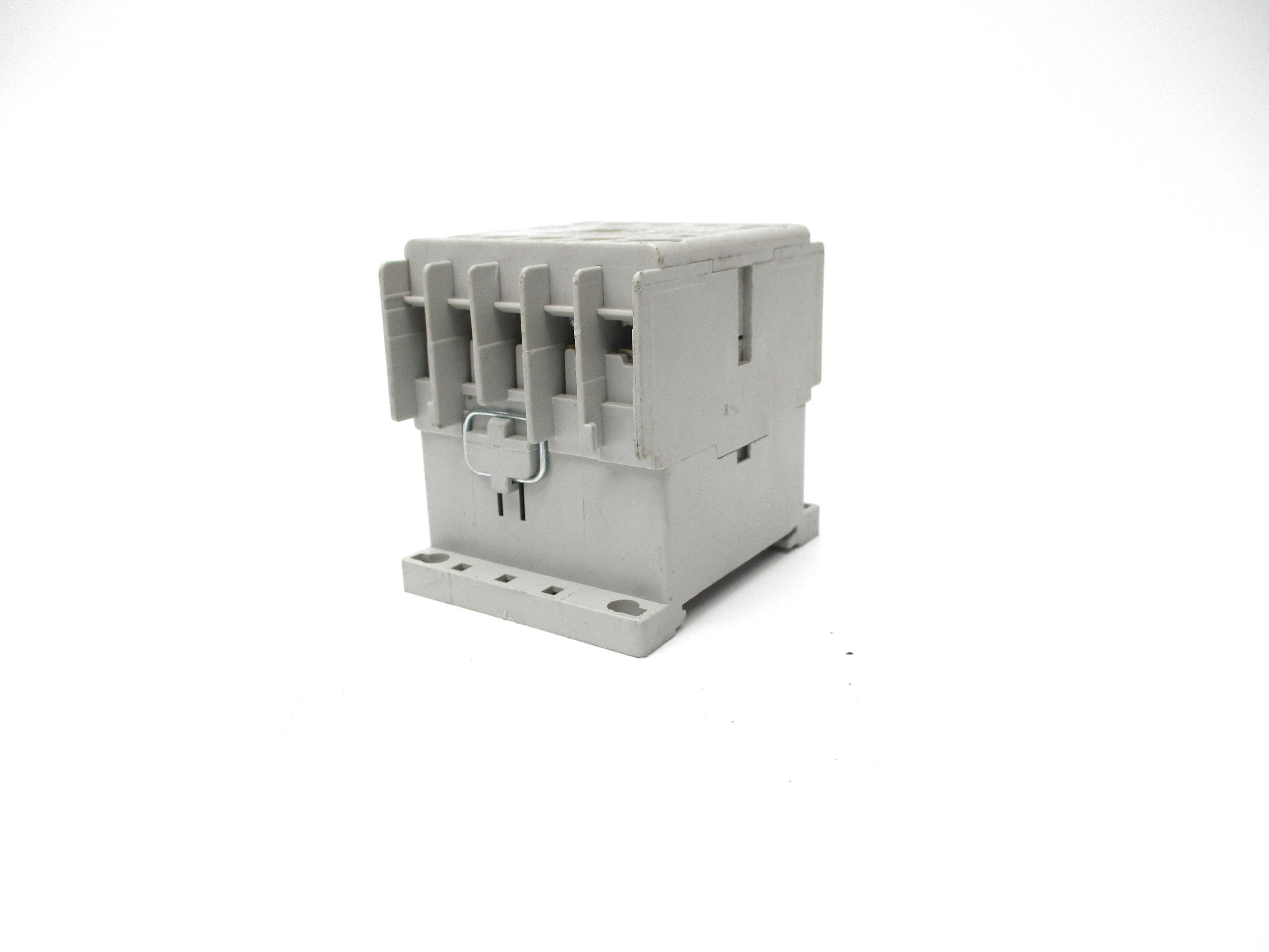 ALLEN BRADLEY 100-K09D01 SER. A 110/120V NSNP