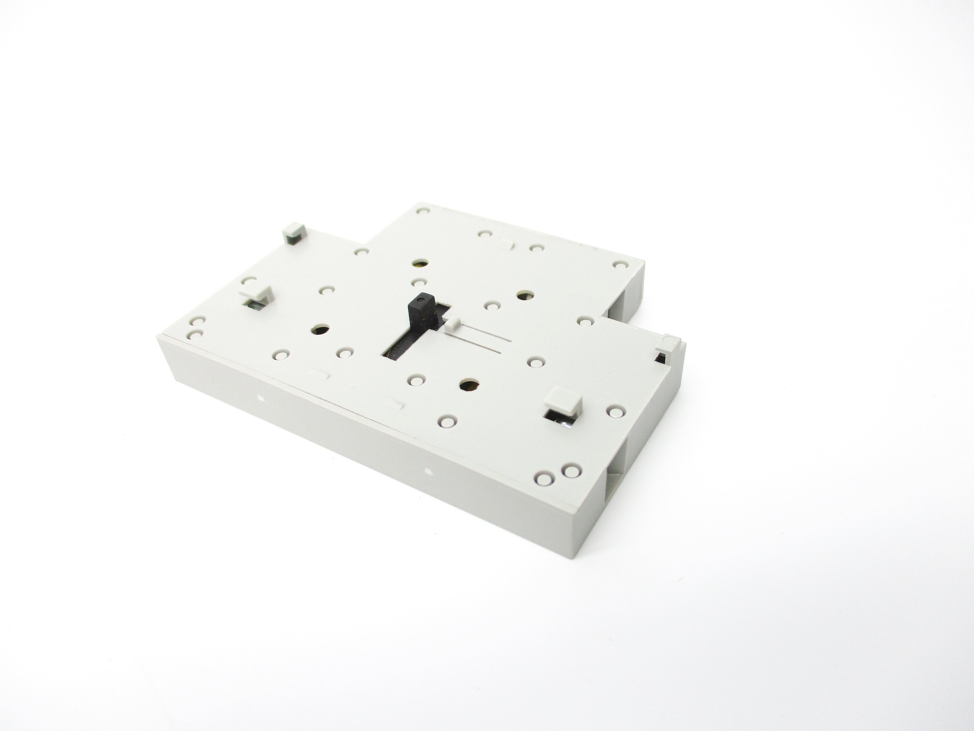 ALLEN BRADLEY 100-SA02 SER. B 600VAC 10A (BR/WH) NSMP