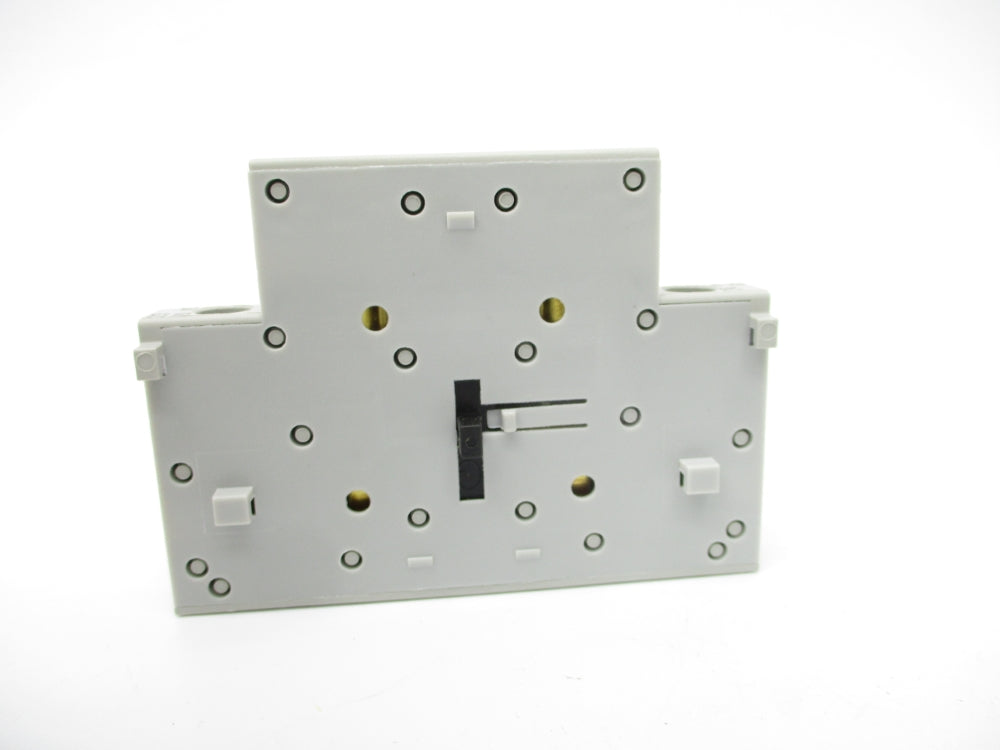 ALLEN BRADLEY 100-SB20 SER. B 600VAC 10A (BR/WH) NSMP