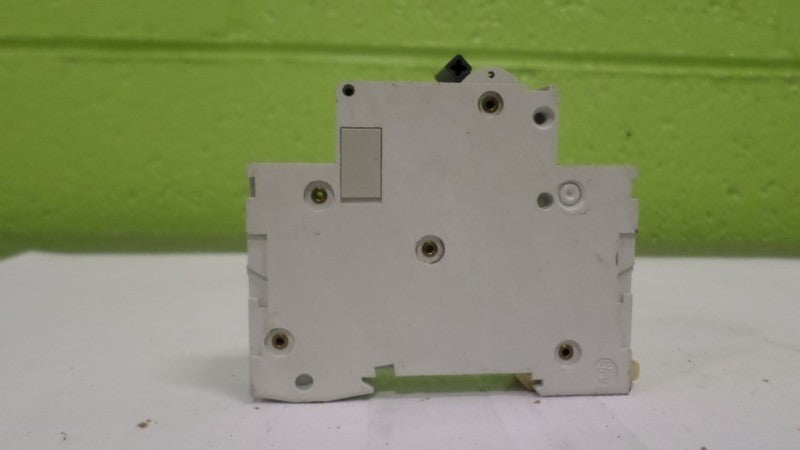 MERLIN GERIN 24399 CIRCUIT BREAKER 6A  UNMP