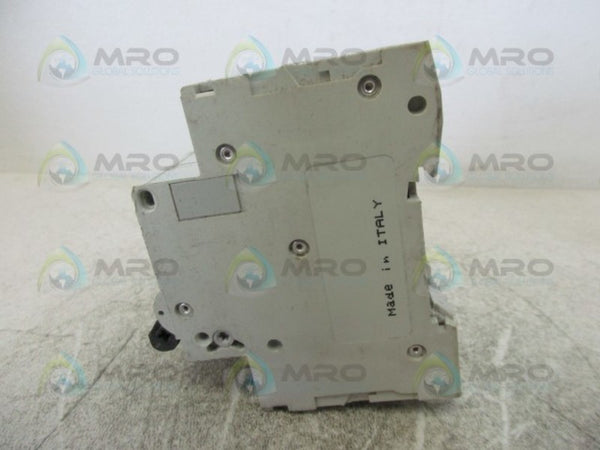 SCHNEIDER 24544 CIRCUIT BREAKER  UNMP