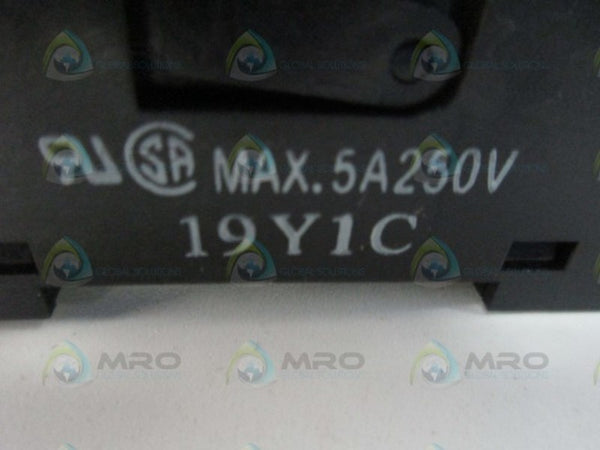 IDEC 19Y1C RELAY SOCKET  NSNP