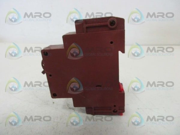 CLIPSAL 4CB104 CIRCUIT BREAKER 4A  UNMP