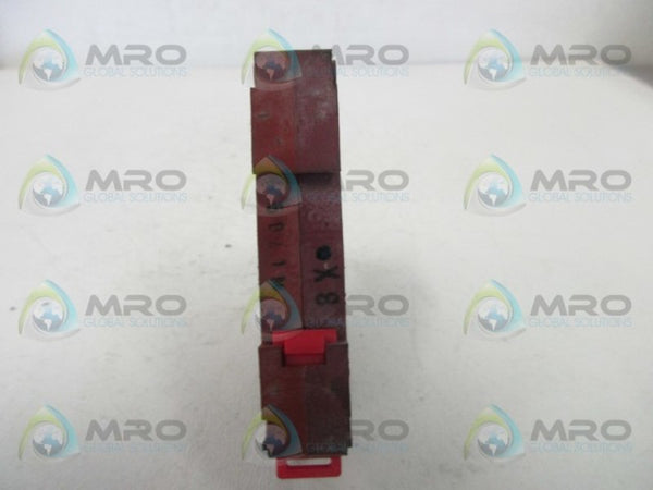 CLIPSAL 4CB104 CIRCUIT BREAKER 4A  UNMP