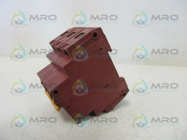 CLIPSAL 4CB320 3P 20A CIRCUIT BREAKER  UNMP