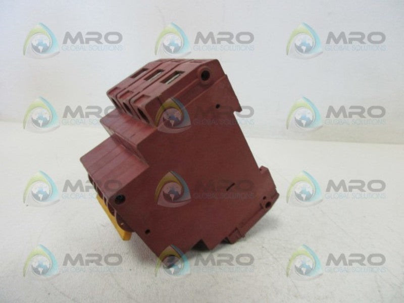 CLIPSAL 4CB320 3P 20A CIRCUIT BREAKER  UNMP