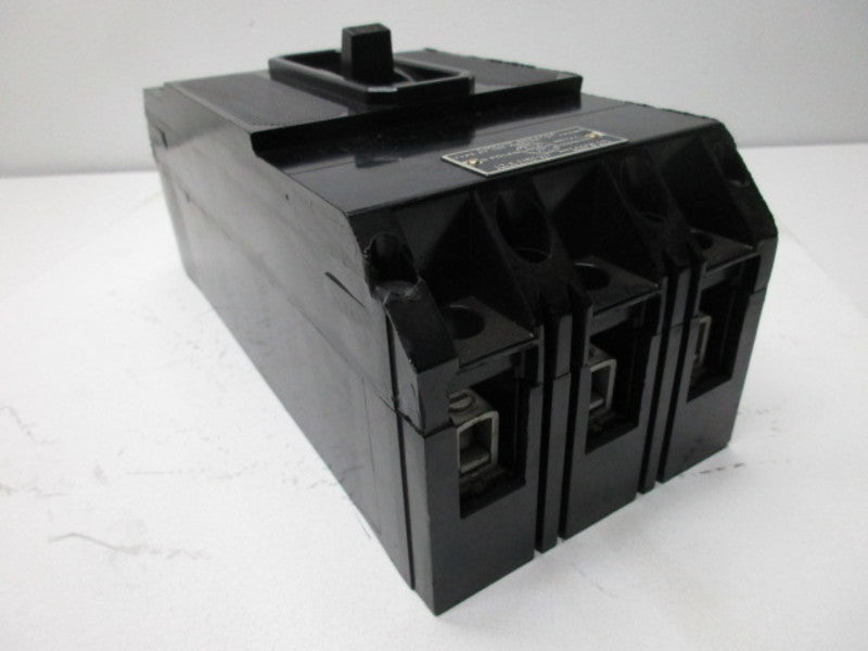 ITE ET4032 FRAME CIRCUIT BREAKER 100A 3P  UNMP