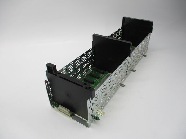 ALLEN BRADLEY 1756-A13 SER. B 24VDC 2.8A NSNP