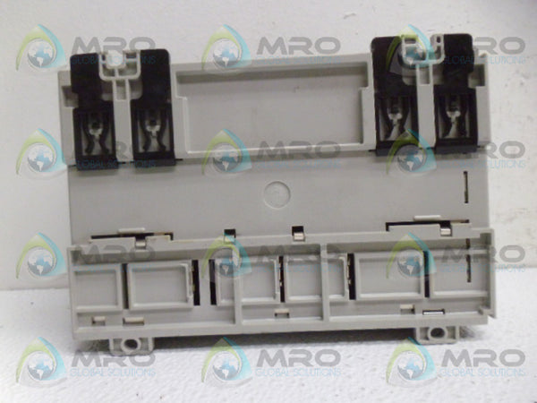 ALLEN BRADLEY 1769-L23E-QB1B SER. A F/W 1.016 CONTROLLER UNIT UNMP