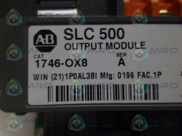 ALLEN BRADLEY 1746-OX8 SER. A OUTPUT MODULE (AS PICTURED) UNMP