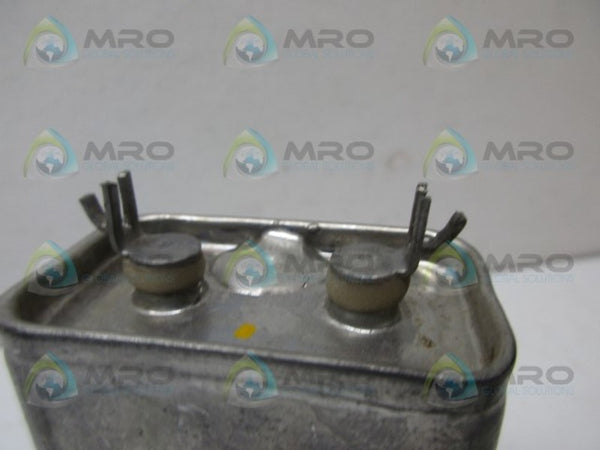 AEROVOX PI03F370 CAPACITOR UNMP