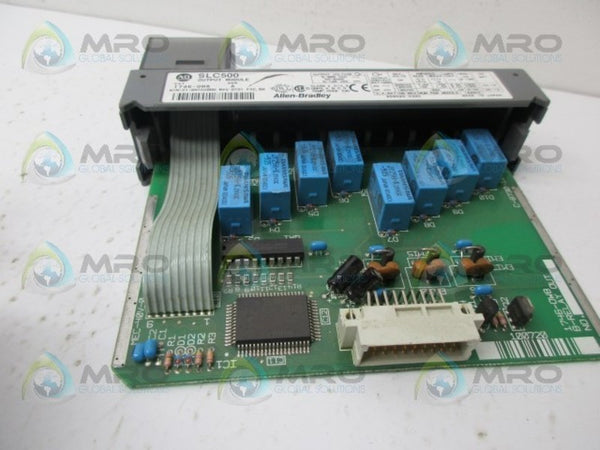 ALLEN BRADLEY 1746-OWB SER.A OUTPUT MODULE (AS PICTURED) UNMP