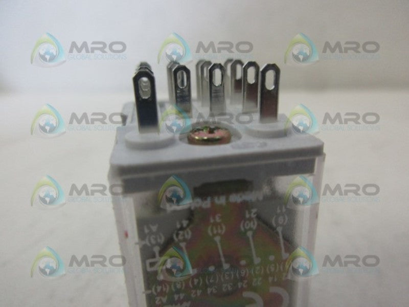 ABB 1SVR405613R1100 INTERFACE RELAY 24VDC UNMP