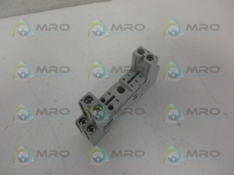 ABB 1SVR405650R1000 RELAY SOCKET NSNP