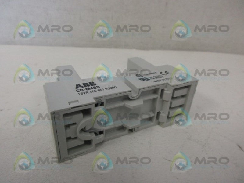 ABB 1SVR405651R3000 RELAY SOCKET NSNP