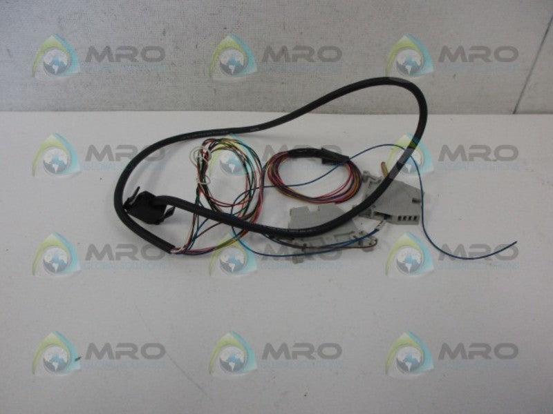 ALLEN BRADLEY 1492-W3 TERMINAL BLOCK UNMP