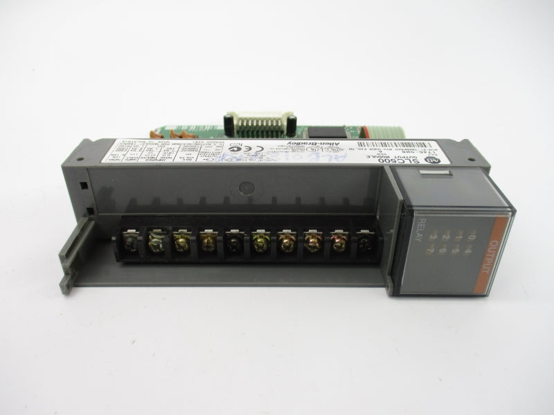 ALLEN BRADLEY 1746-OW8 SER. A 5-265VAC (NO DOOR) NSNP