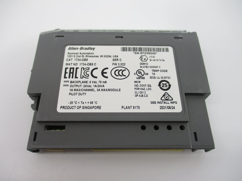 ALLEN BRADLEY 1734-OB8 SER. C  F/W 3.022 24VDC 1A NSMP