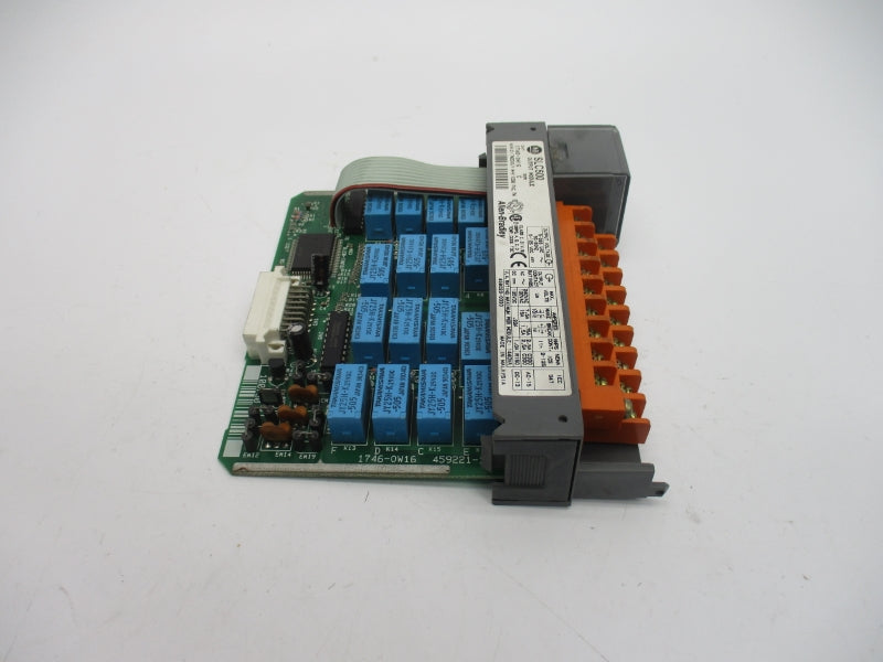 ALLEN BRADLEY 1746-OW16 SER. C 5-265VAC 15A (NO DOOR) NSNP