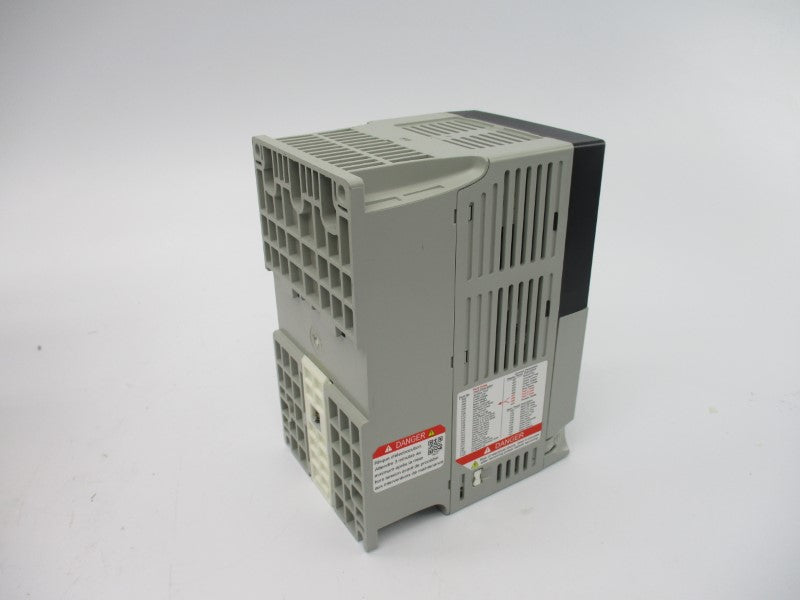 ALEN BRADLEY 22B-E4P2N104 SER. A F/W 7.02 414-660V 5.3A NSMP